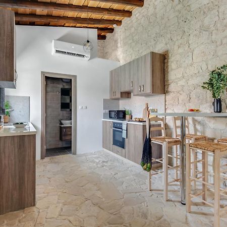 Sanders Andre Marie Apartamento Vasa Kilaniou Exterior foto