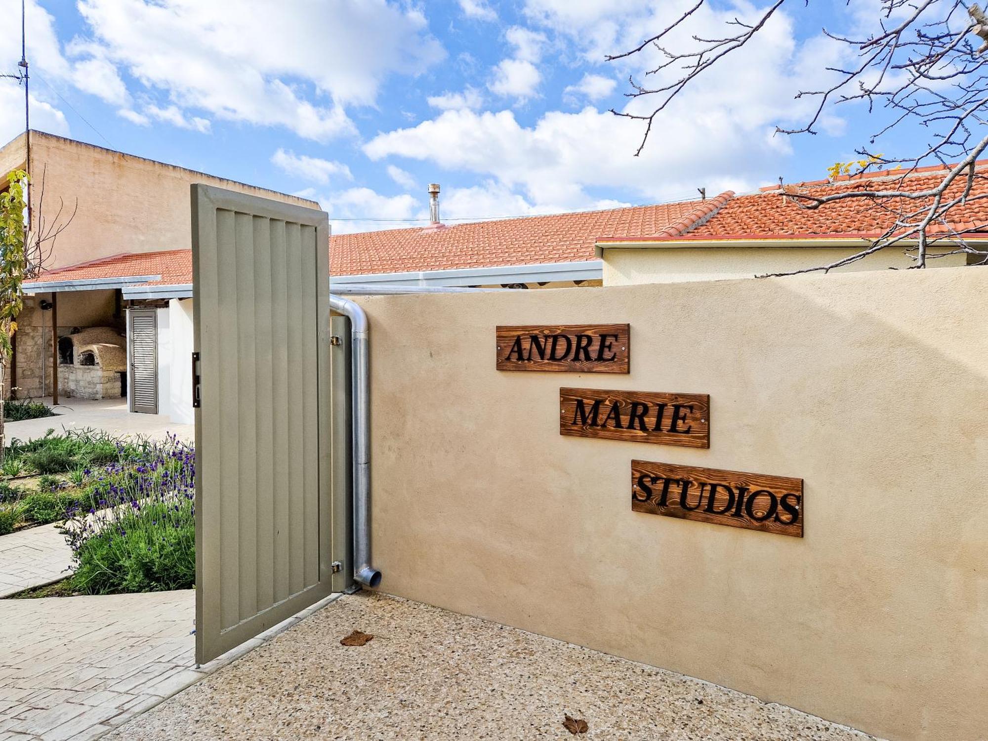 Sanders Andre Marie Apartamento Vasa Kilaniou Exterior foto